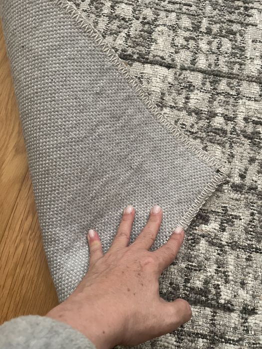 Carpete moderna e elegante – 230x160 cm