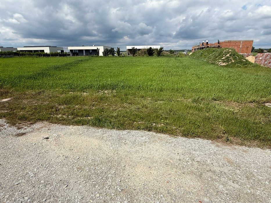 Działka Budowlana 10a Perzów Cicha Okolica - Widok 2