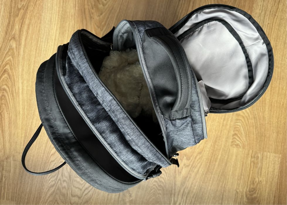 Міський трекинговий рюкзак портфель  Deuter Giga Pro Backpack