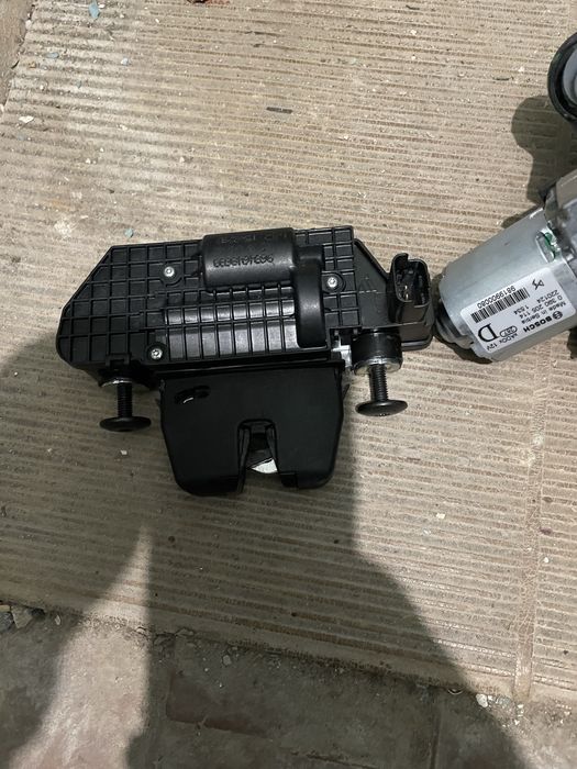 Пежо 2008 2019- запчастини ляди