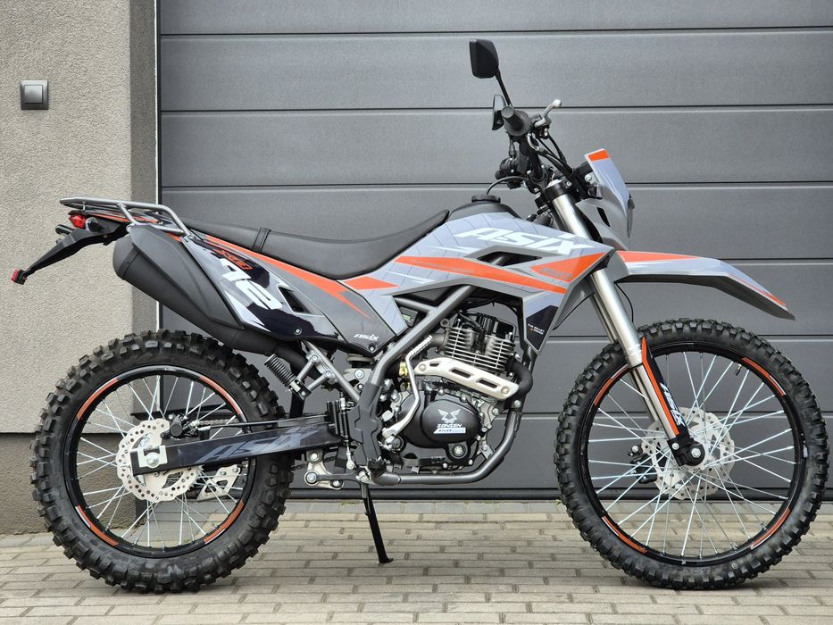 Asix XB-82 150cc ! Mocny ! Światła Kierunki Licznik ! LEDY !