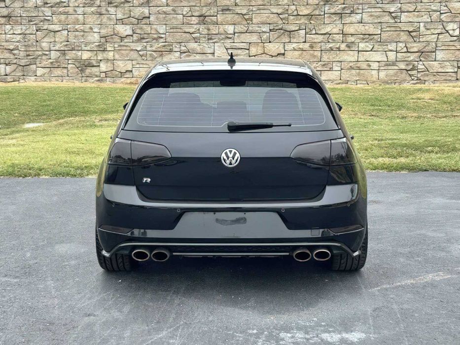 Volkswagen Golf R 4Motion      2019
