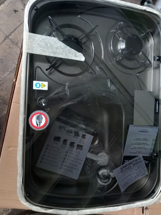 Kamper, przyczepa kuchenka ze zlewem dometic