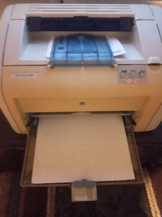 Продам принтера НР 1200,НР 1018