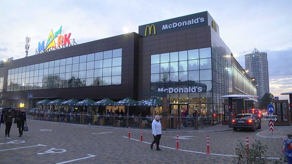 Центр Броварів! вул. Київська, біля McDonalds та MarkMall! 1к 43м2 Новобуд