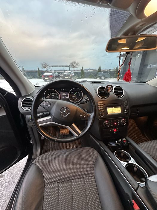 Mercedes Benz ML300CDI