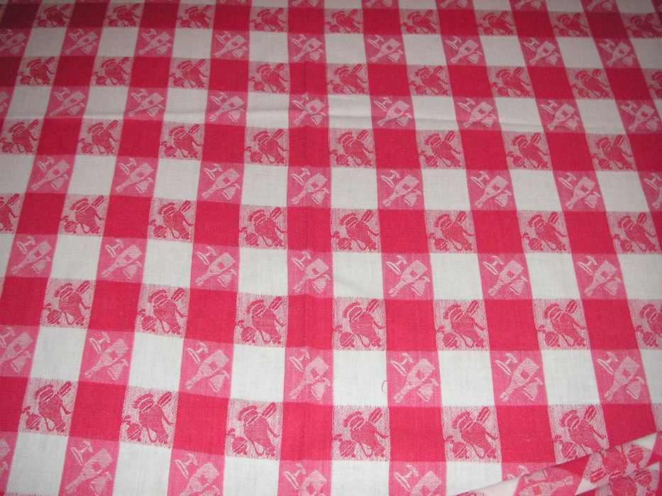 Toalhas de Mesa Branco, Rosa e Azul e Vermelho e Branco