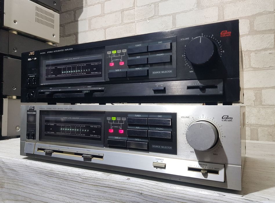 Стерео усилитель/підсилювач JVC AK300 8 Ом: 2x55 Вт б/у з Німеччини