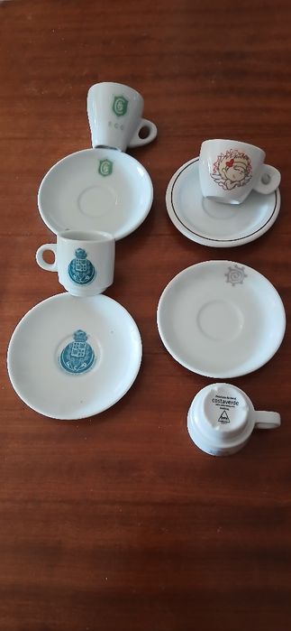 Chávenas e pires de café várias marcas