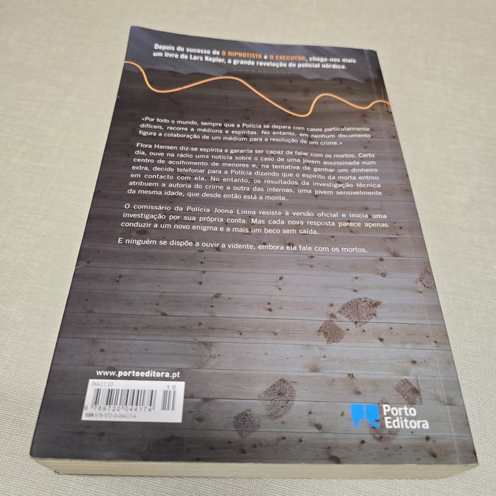 Livro "A Vidente" de Lars Kepler