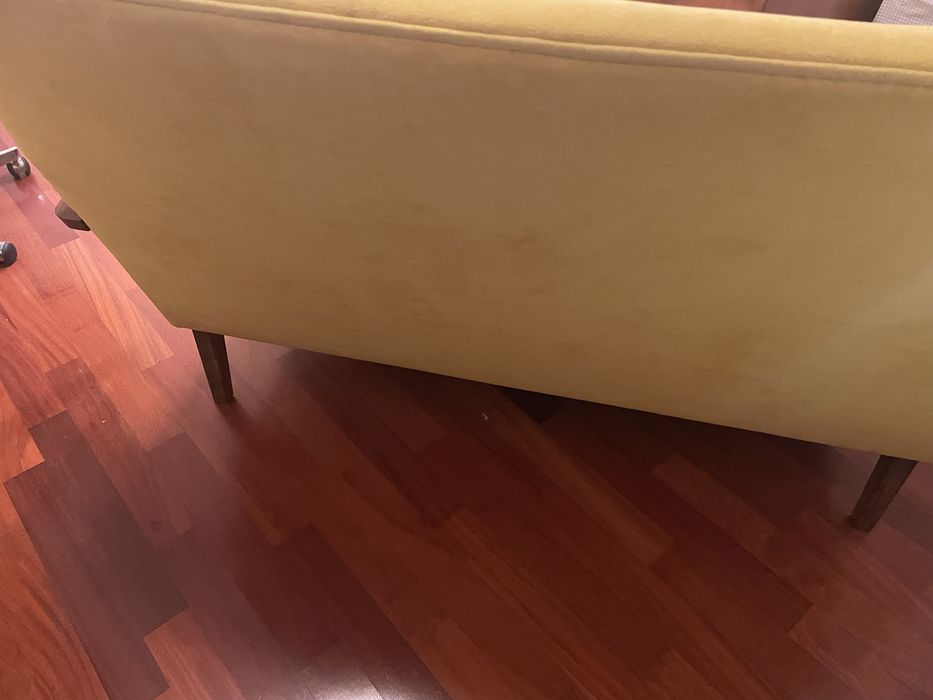 Sofa vintage amarelo