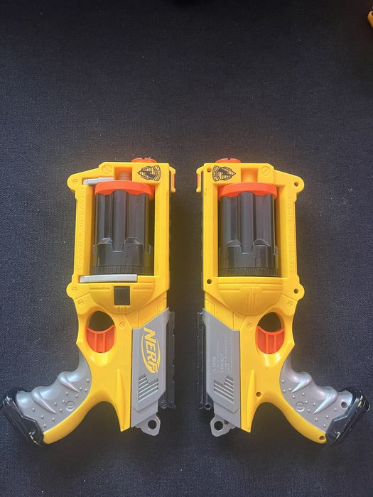 Nerfs revolvers carregadas