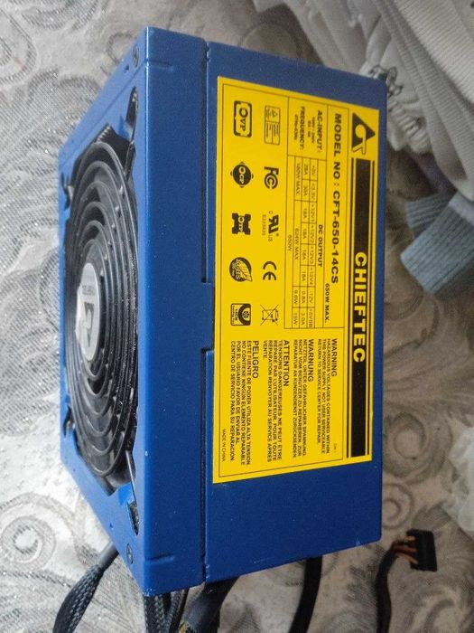 Блок питания Chieftec CFT-650-14CS 650 W
