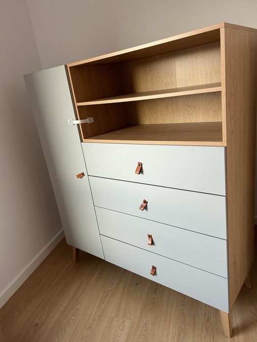 Kredens Vox creative stan bdb