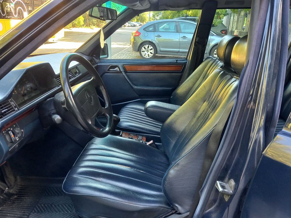 Mercedes 250DL limousine w124 turbo diesel