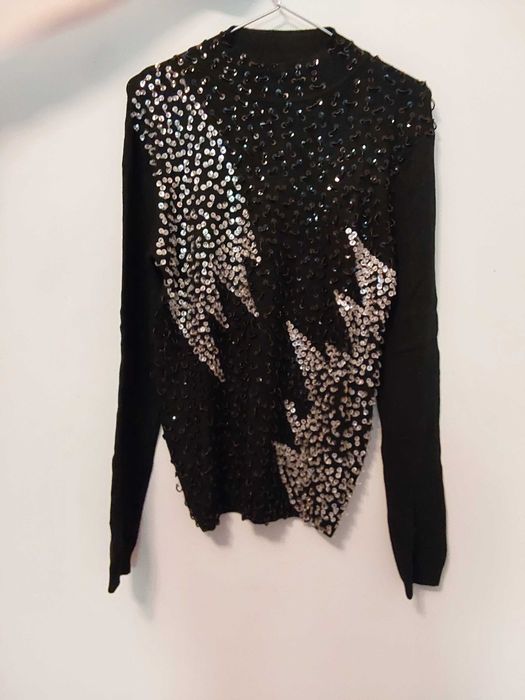 Camisola Preta com Lantejoulas