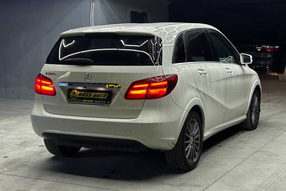 Mercedes-Benz B 250e 2016