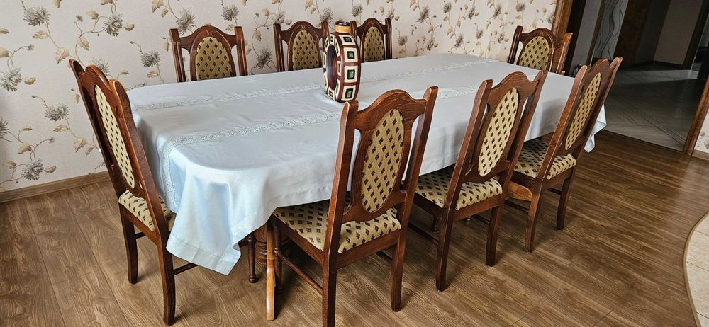 Duży stół do salonu