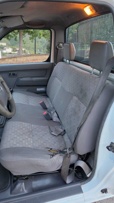 Carrinha Nissan D22