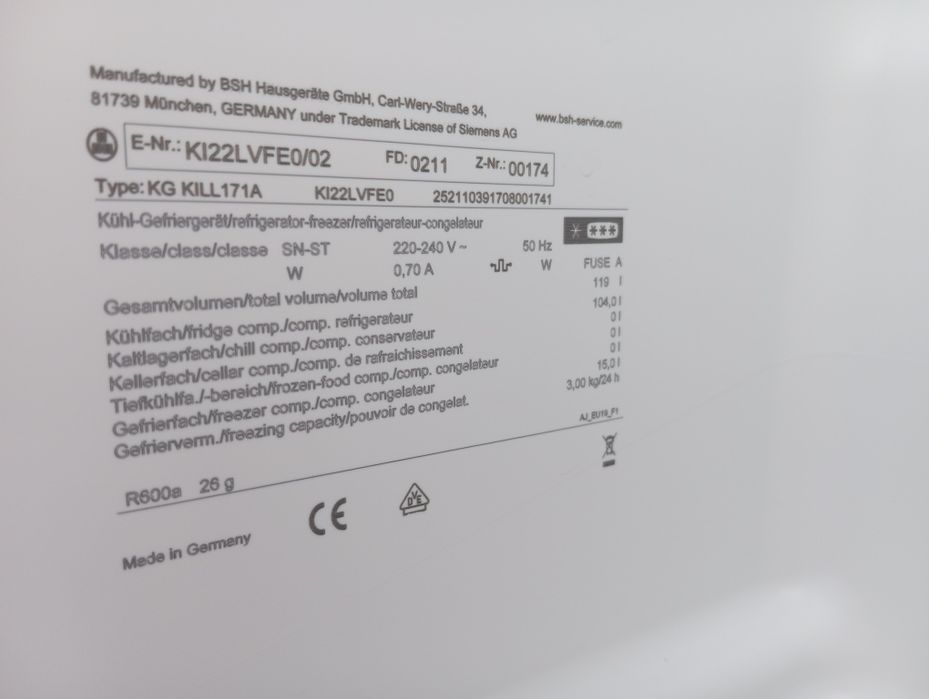 Встраиваемый холодильник Siemens KI22LVFE0 87см с морозилкой Германия