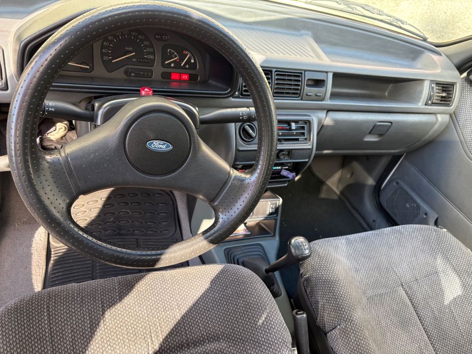 Vendo Ford Fiesta 1.4