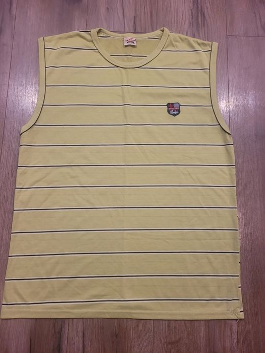 Koszulka w rozmiarze L na XL