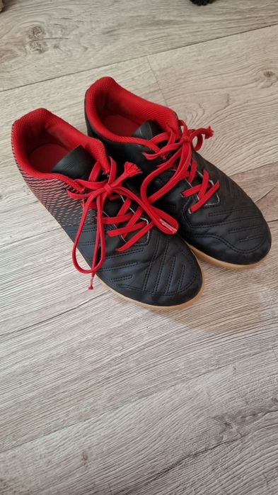 Buty halowe dla chłopca