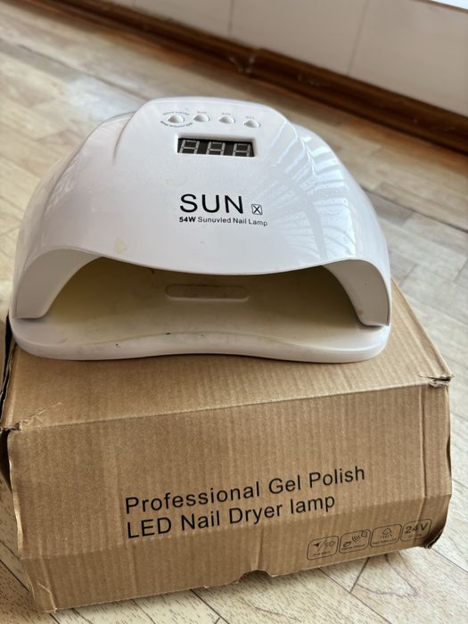 Лампа для манікюру