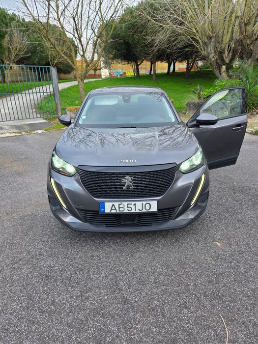 Peugeot 2008 1.2 PureTech Allure Pack