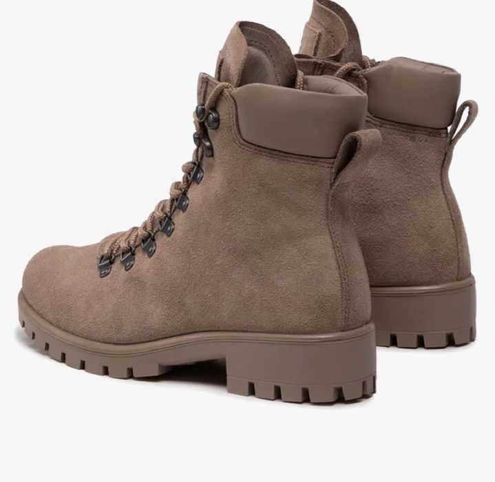 Розпродаж ЕССО натуральні на утепленнічеревички р.37