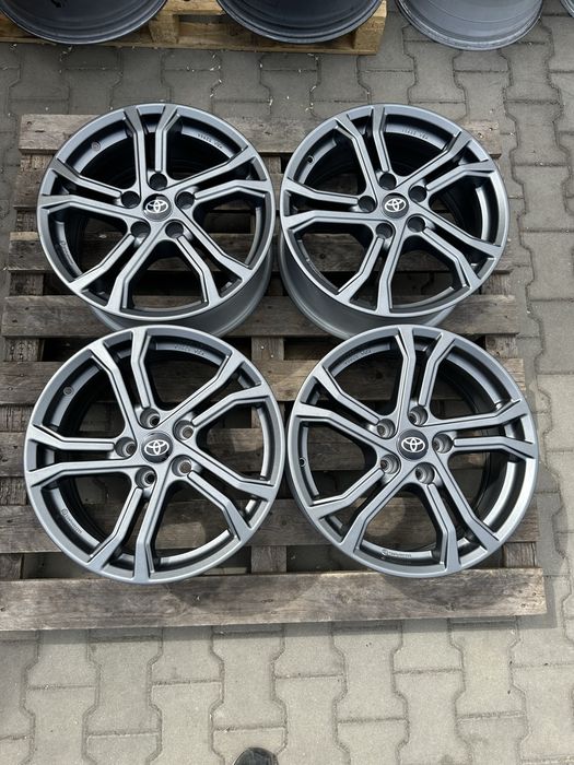 5x114,3 7,5jx17 et40 Toyota Lexus Nowe komplet 17”