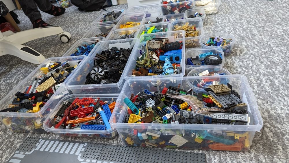 Lego - dużo zestawów. Wartość 7000zl.