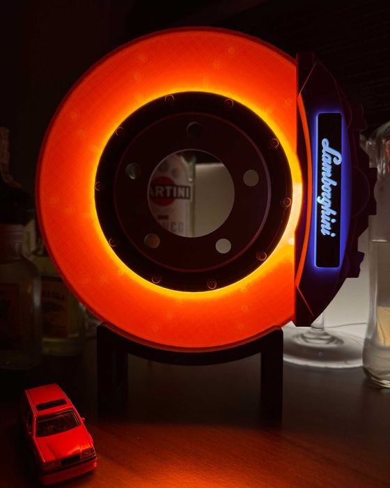 Lampa „tarcza hamulcowa” Lamborghini – idealna dekoracja dla fana aut
