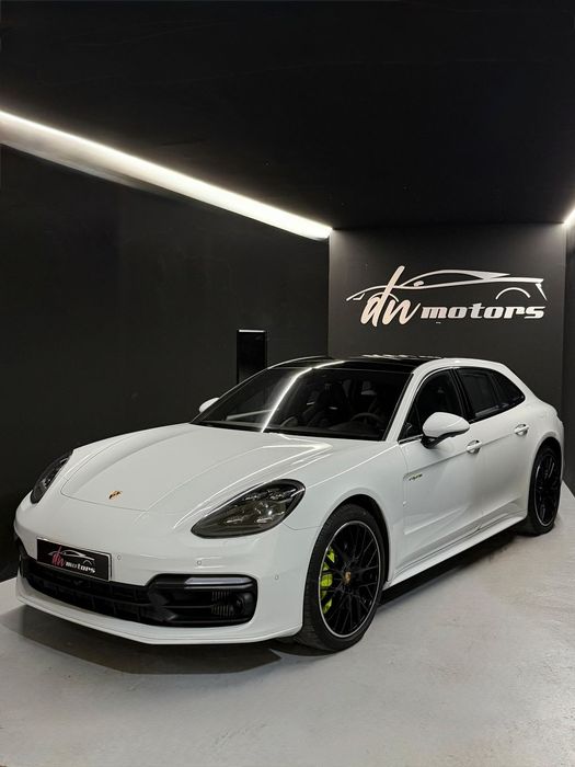 Porsche Panamera Sport Turismo Turbo S E-Hybrid