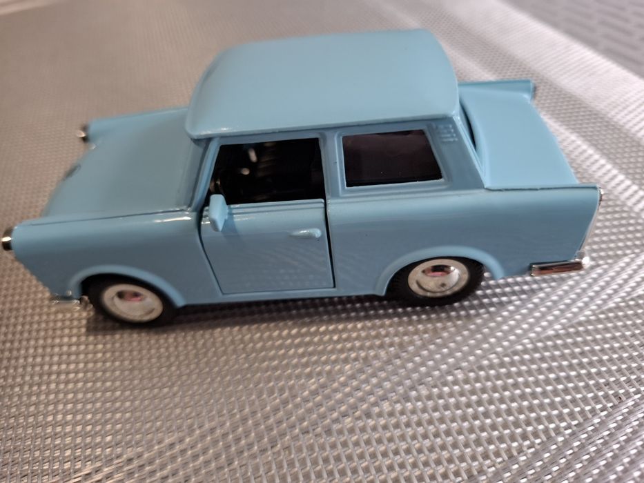 Model samochodu trabant skala 1:43