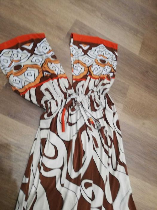 Vestido colorido para o verao em perfeito estado. veste S