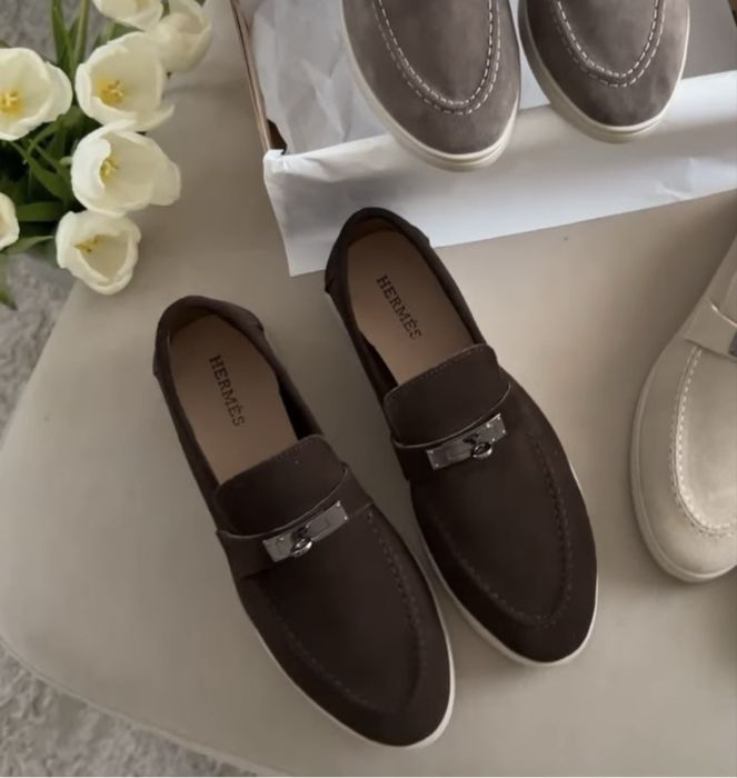 Стильні натуральні замшеві лофери в стилі Hermes