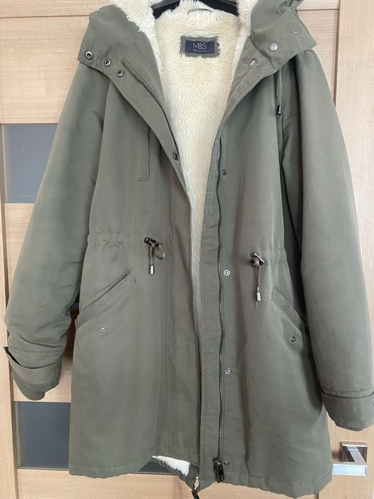 Жіноча куртка, парка.