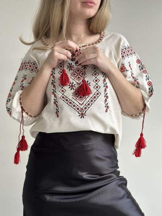 Жіноча вишиванка / Чоловіча вишиванка