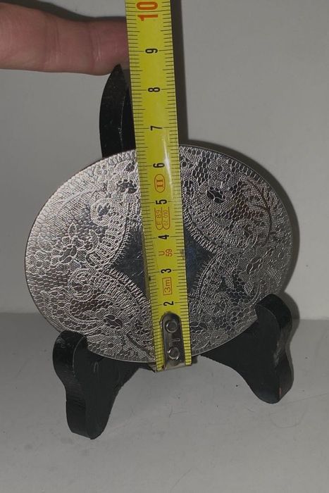 Espelho pequeno antigo