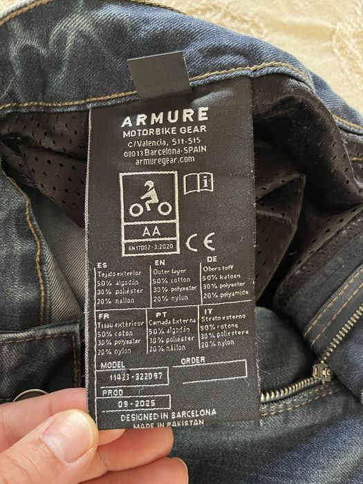 Calças Armure com protecões