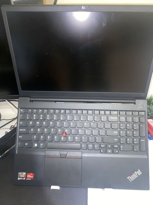 PORTATIL Lenovo ThinkPad E15 24gb RAM