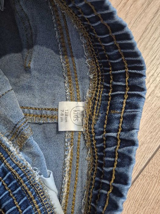 128 Spodnie jeansowe joggery z kieszeniami chłopięce Pepco Little kids