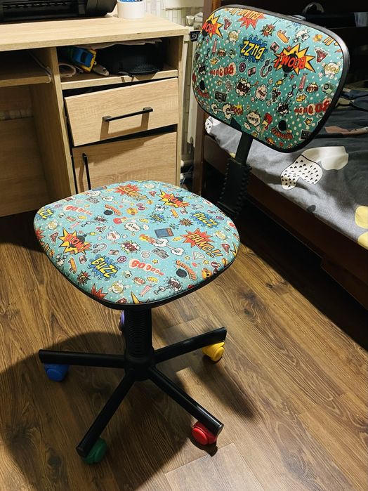 Продам крісло   дитяче