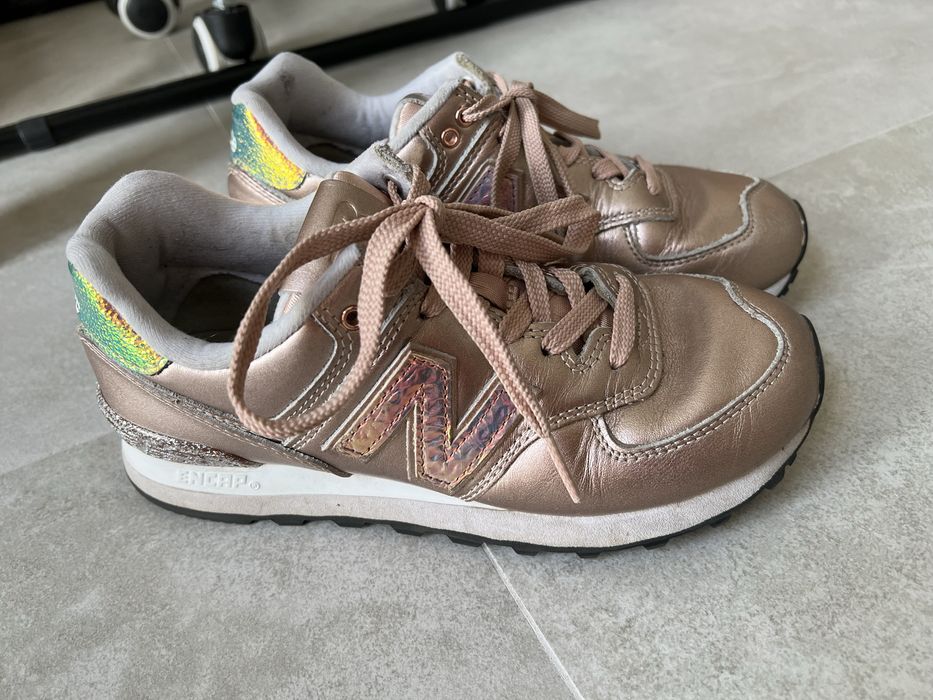 Buty New Balance 574 złote gold