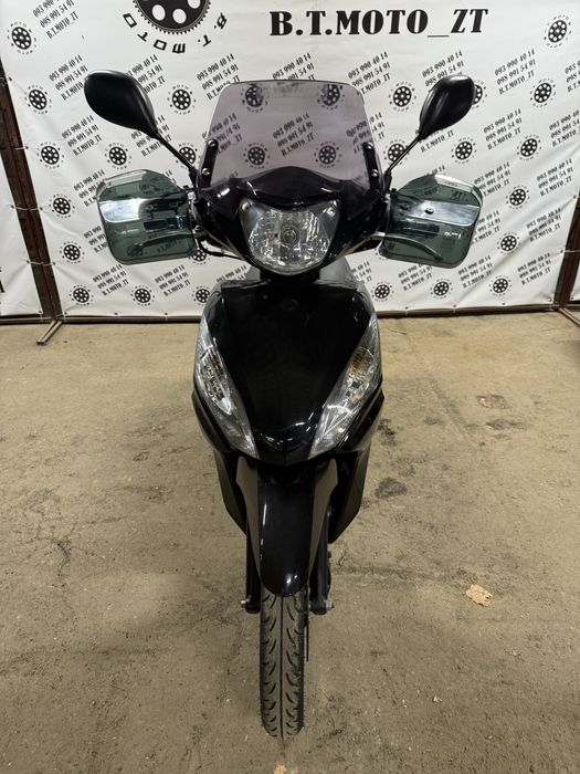 Японский скутер Honda Dio 110 иежектор из Японии Хонда дио двухместный