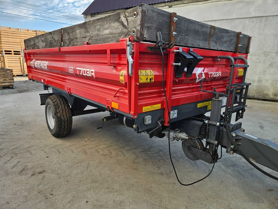 Przyczepa Rolnicza Metal-Fach T 703 A 3,8 t - Wywrot 3-stronny