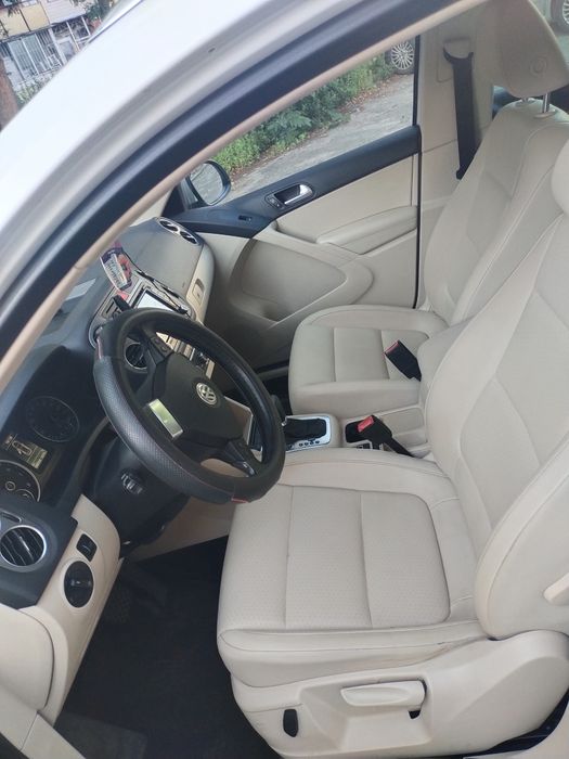Volkswagen Tiguan 2010 VIN WVGBV7AX3AW532836 фото оголошення 16 з 17