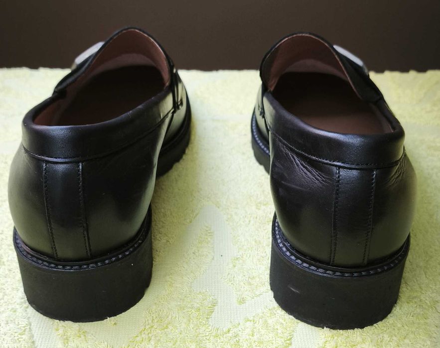 Loafers / Mocassins Zenda Tamanho 39 em pele