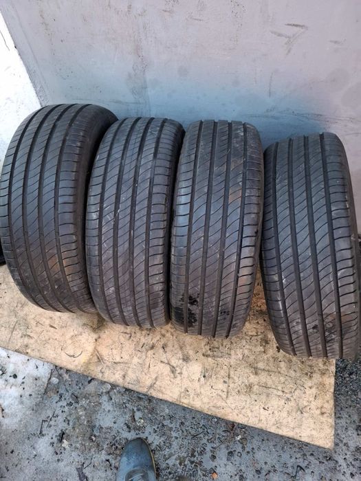 Продам шини MICHELIN 215/55 r17 2023p.